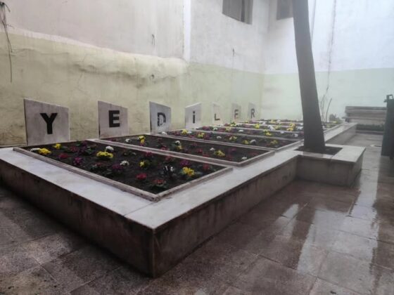 Yediler Türbesinin bakım onarım çalışmaları tamamlandı